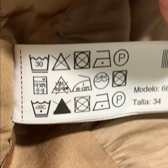 NWT. Massimo Dutti Tan Pleated Jumpsuit. Size 2. - Picture 11 of 11